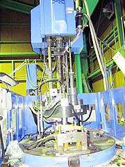 facility_1_02 竪型射出成型機